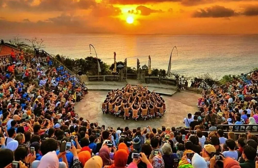 bali-s-best-sunset-uluwatu-kecak-dance-dinner-jimbaran-beach-xlarge