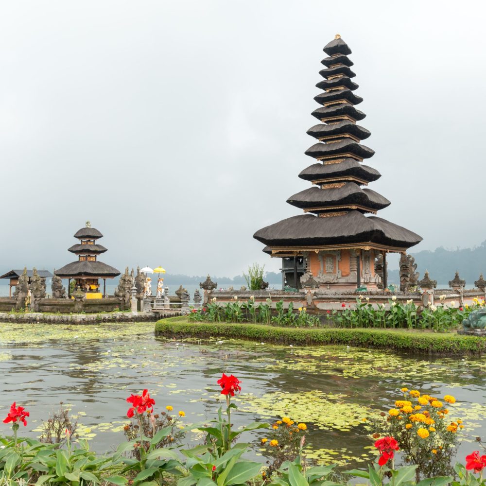 water-temple-bratan-lake (1)
